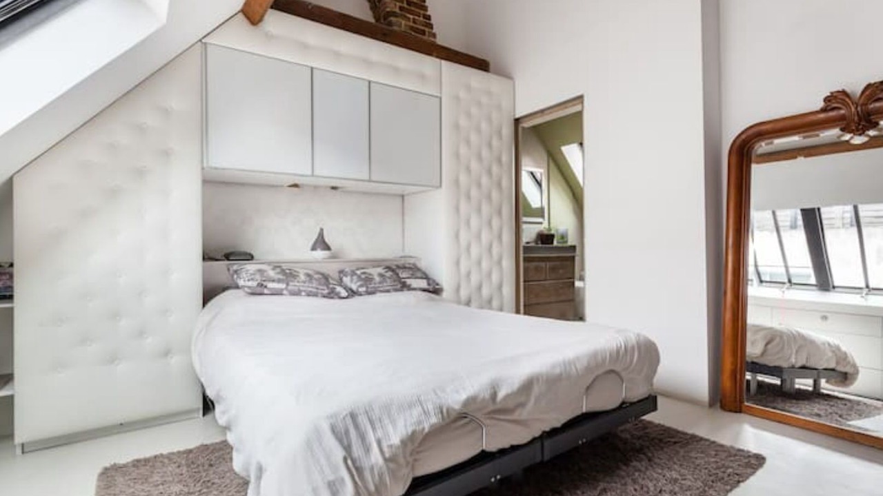 Photo of Bedroom in Combat