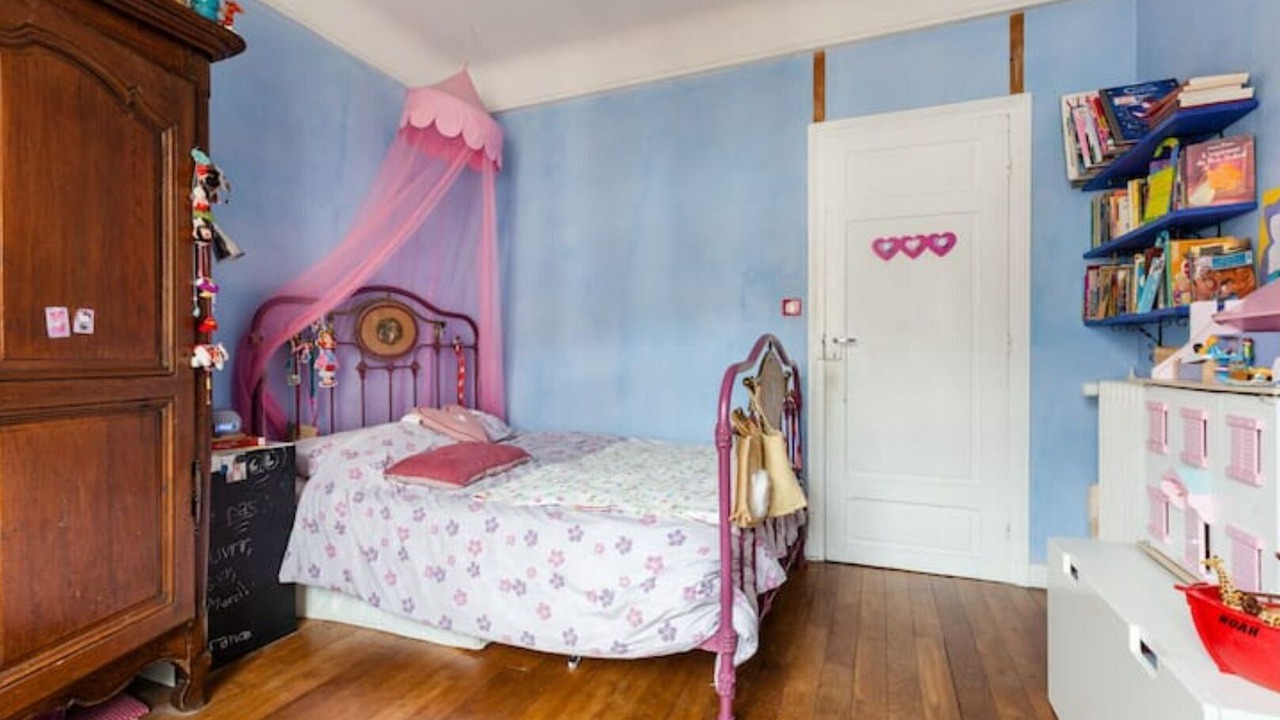 Photo of Bedroom in Combat