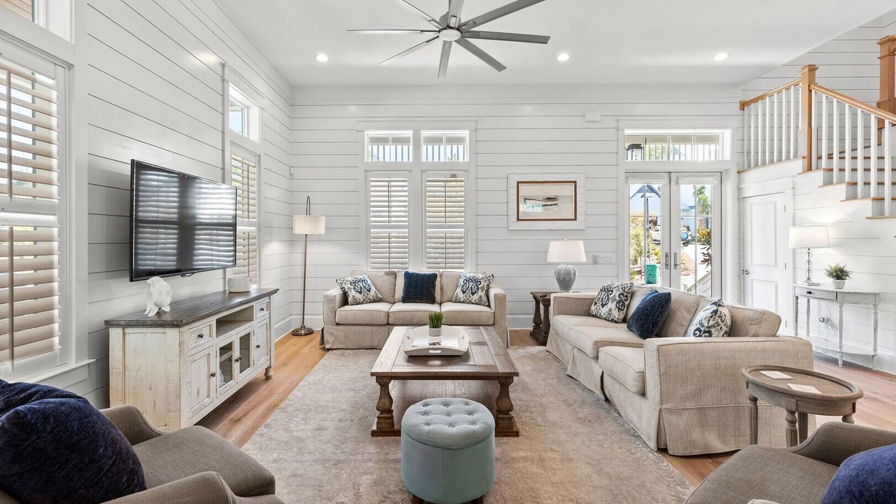 Photo of Livingroom in Lakeside at Blue Mountain Beach