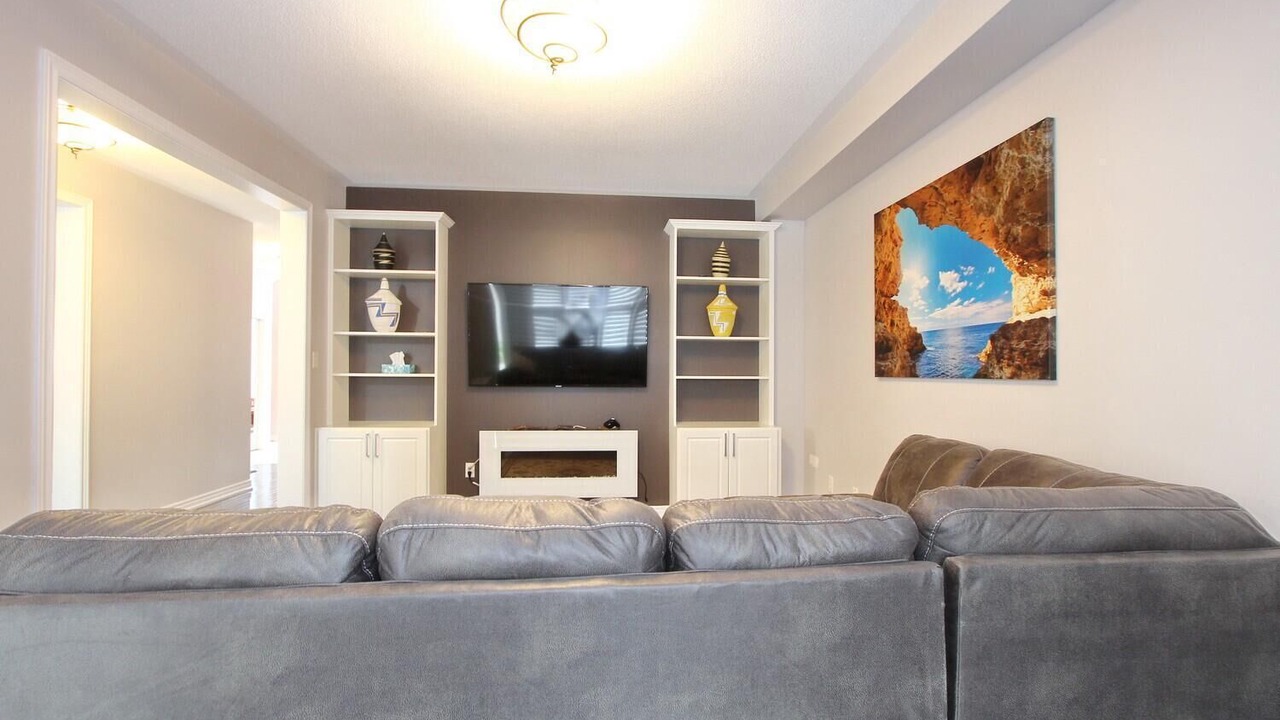 Photo of Livingroom in Brampton