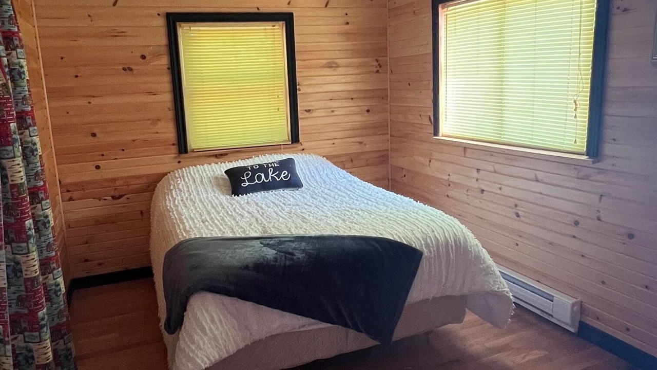 Photo of Bedroom in Port Carling