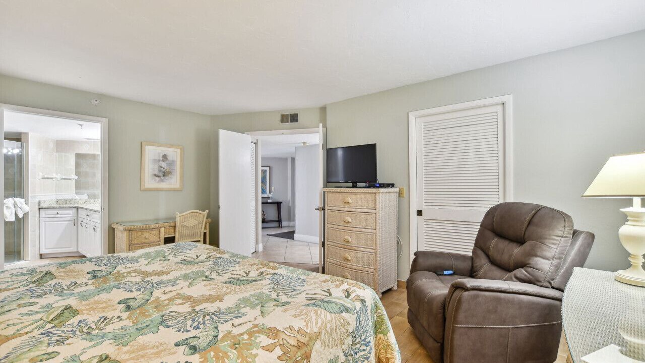 Photo of Bathroom in Redington Beach