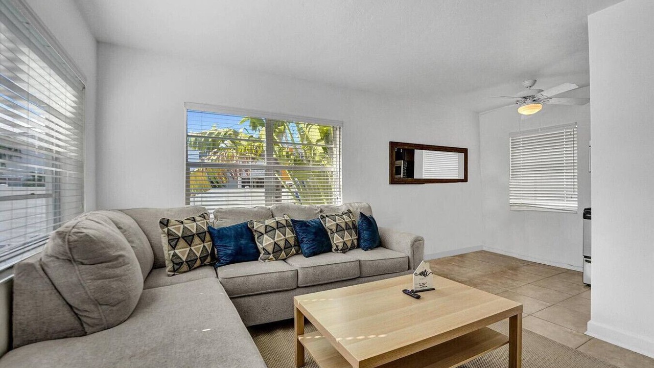 Photo of Livingroom in North Beach