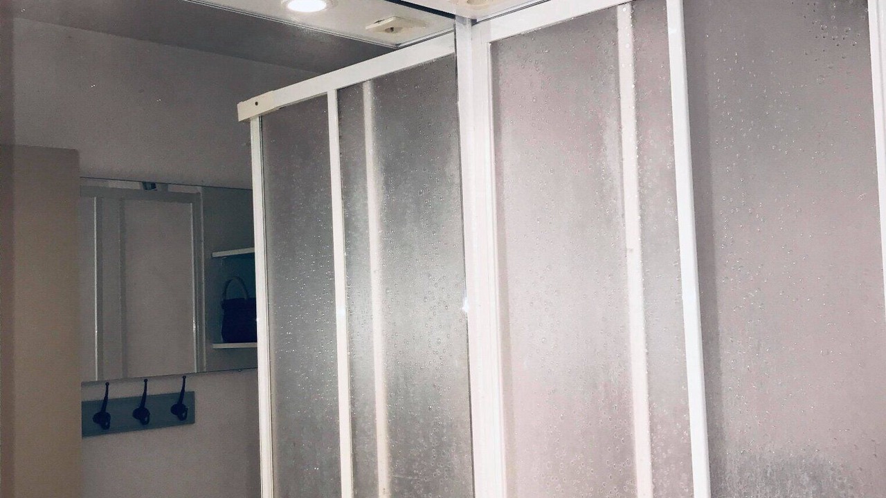 Photo of Bathroom in Suresnes