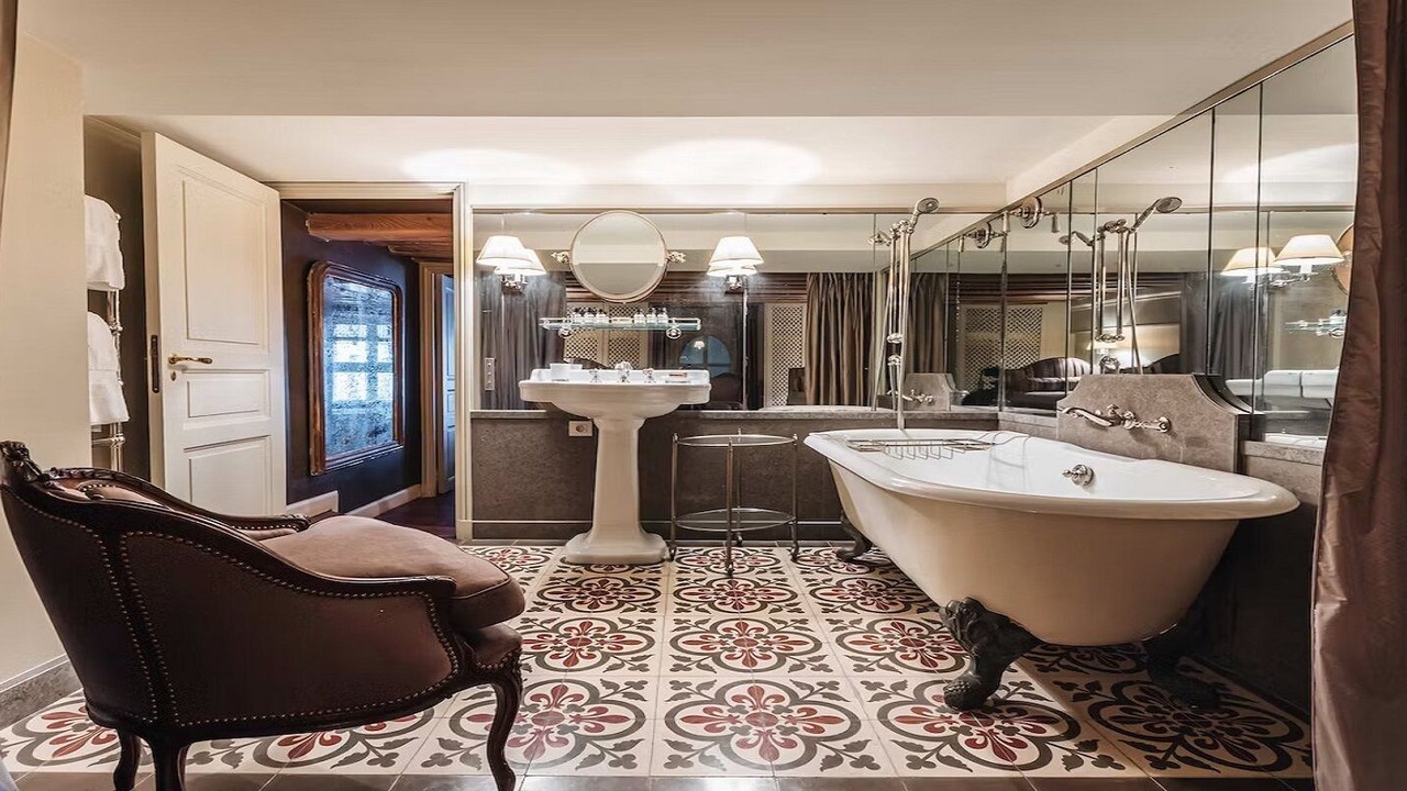 Photo of Bathroom in Marais