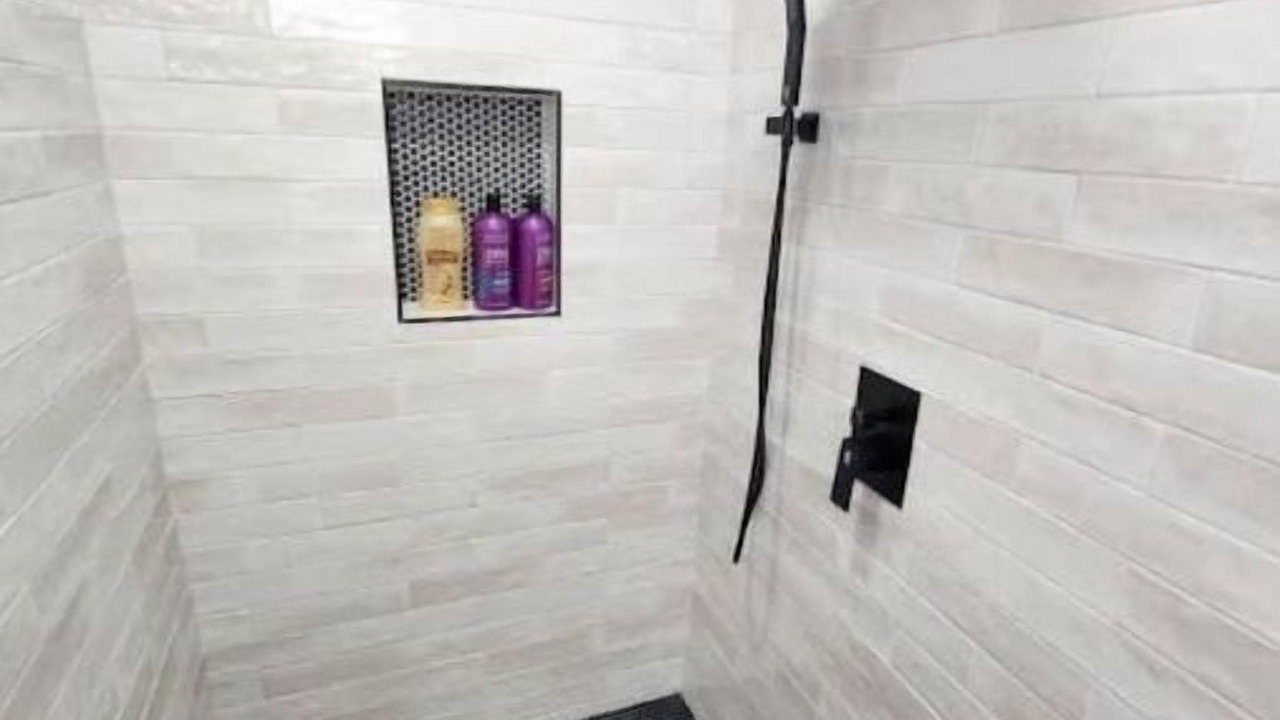 Photo of Bathroom in Fairvilla