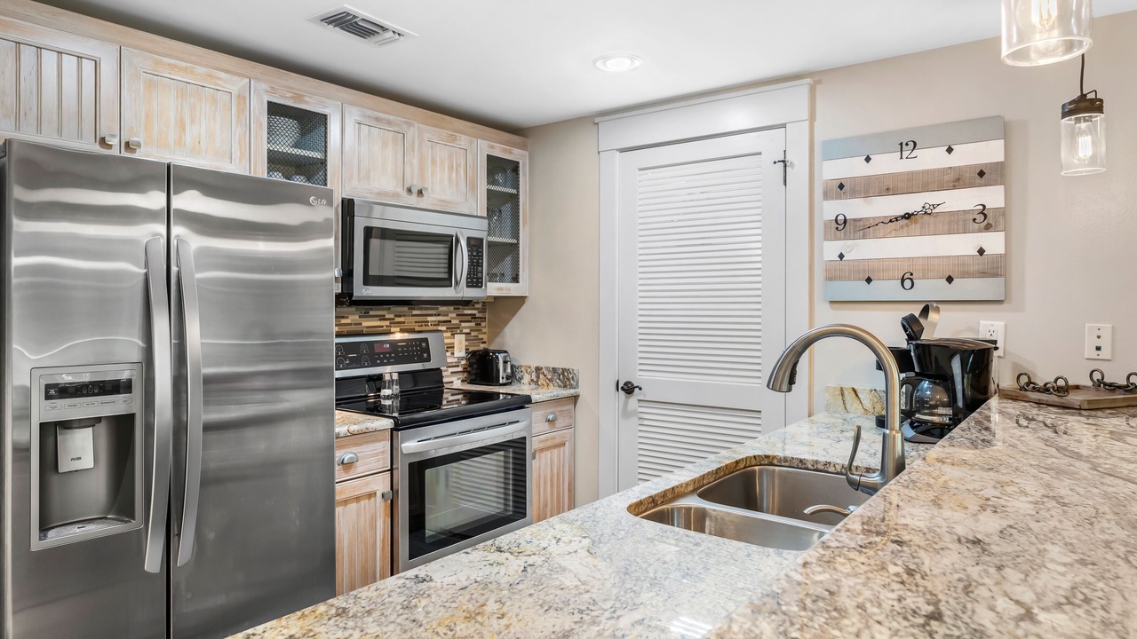 Photo of Kitchen in Baytowne Wharf