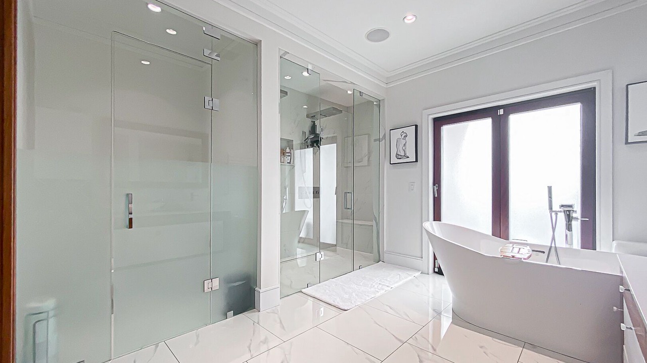 Photo of Bathroom in Windfields