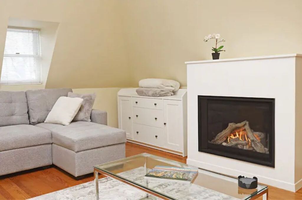 Photo of Livingroom in Cabbagetown South