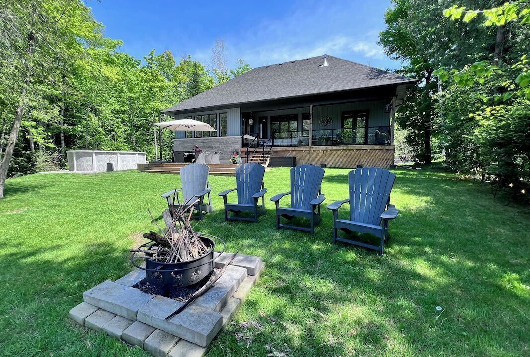 Photo of Patio Balcony in Coboconk