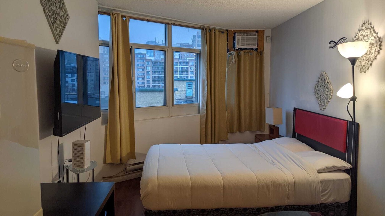 Photo of Bedroom in Church and Wellesley