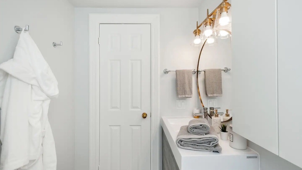 Photo of Bathroom in Cabbagetown