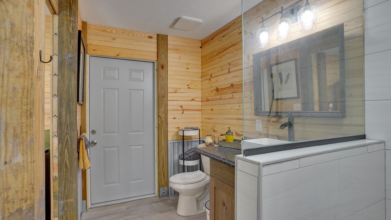Photo of Bathroom in Lakeland