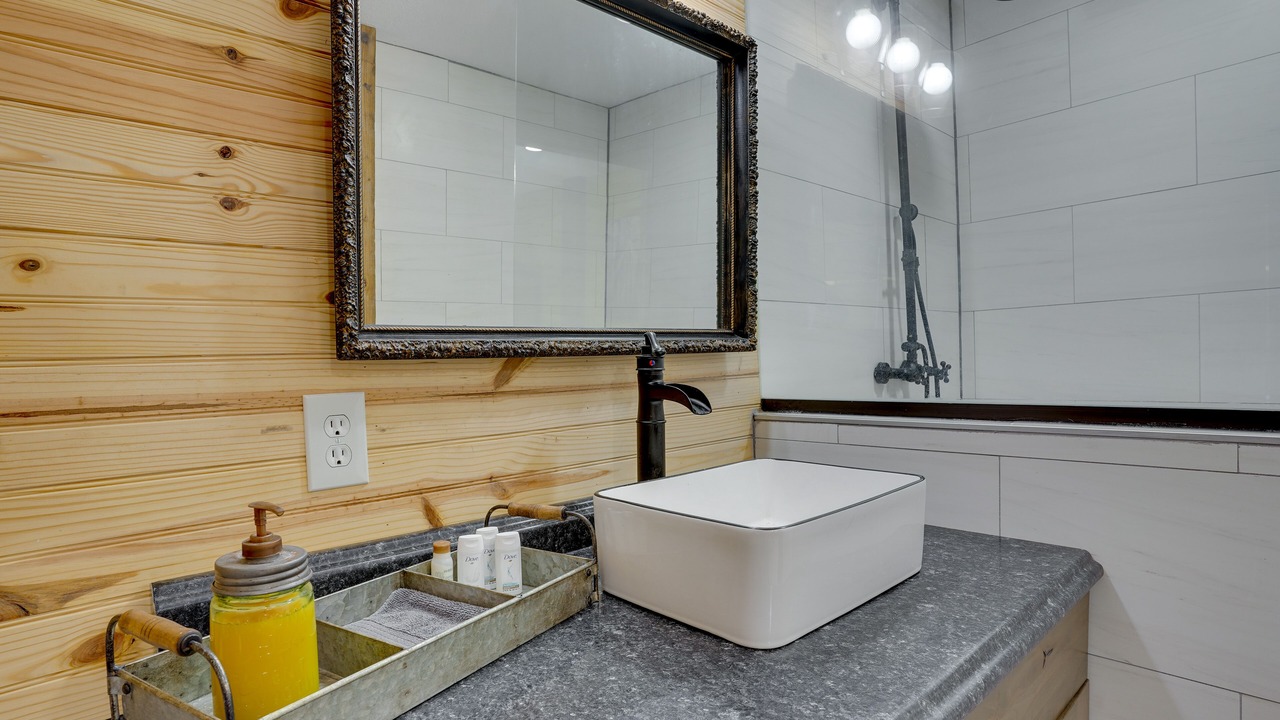 Photo of Bathroom in Lakeland