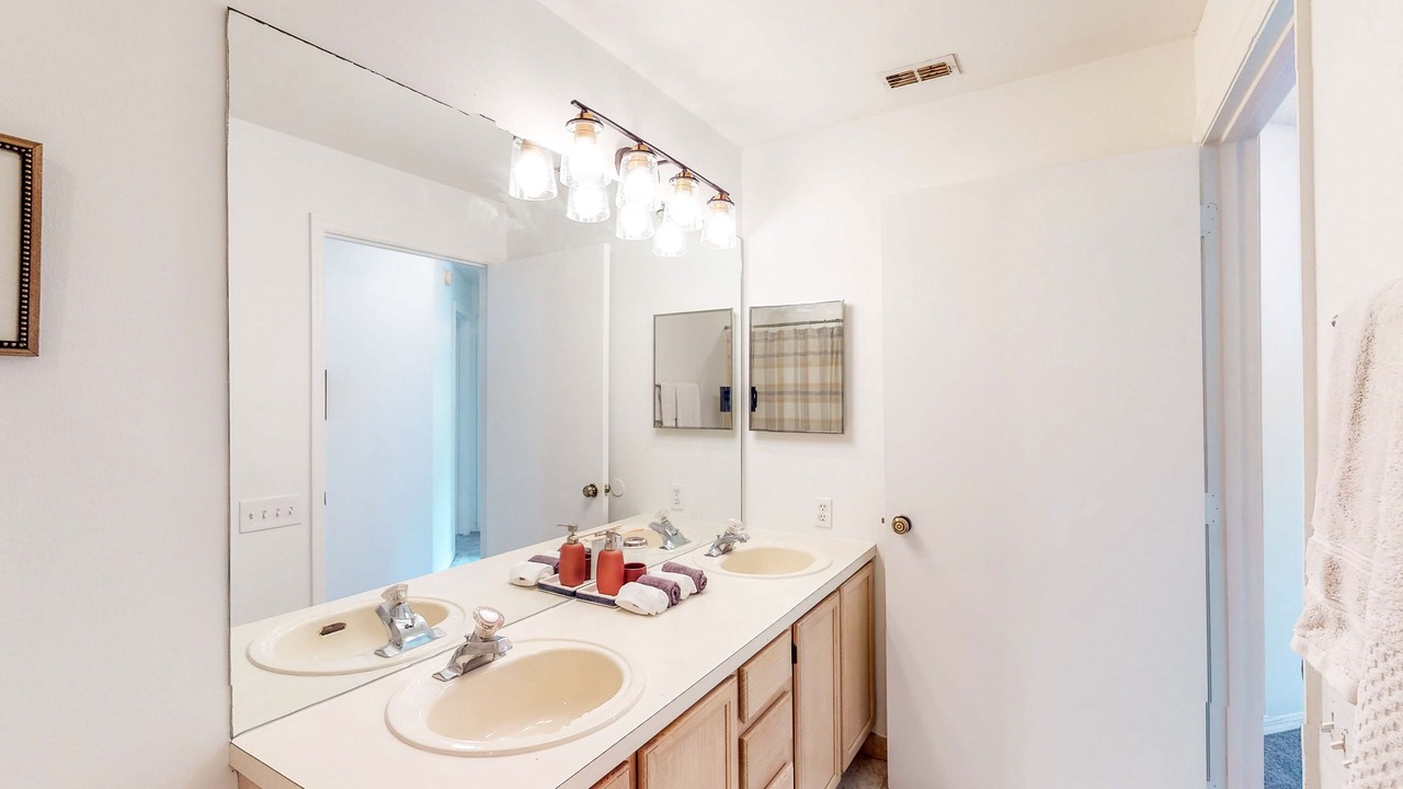 Photo of Bathroom in Casselberry