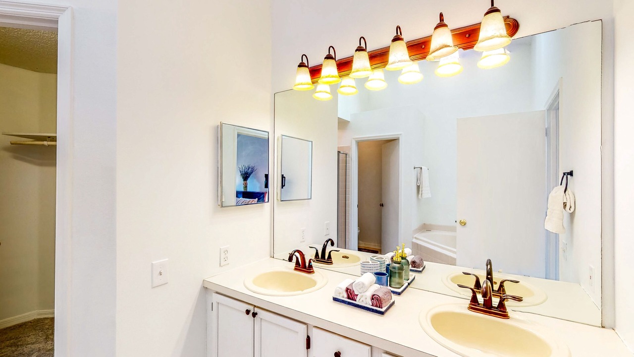 Photo of Bathroom in Casselberry
