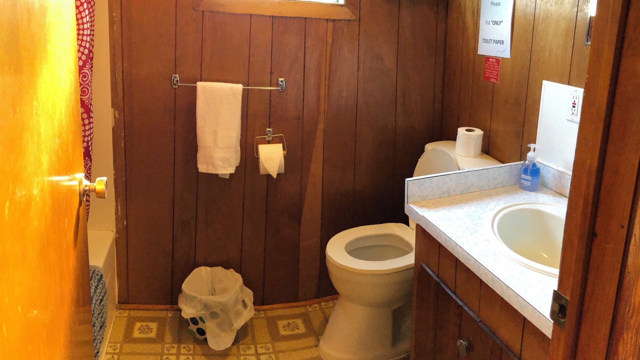 Photo of Bathroom in Lavigne