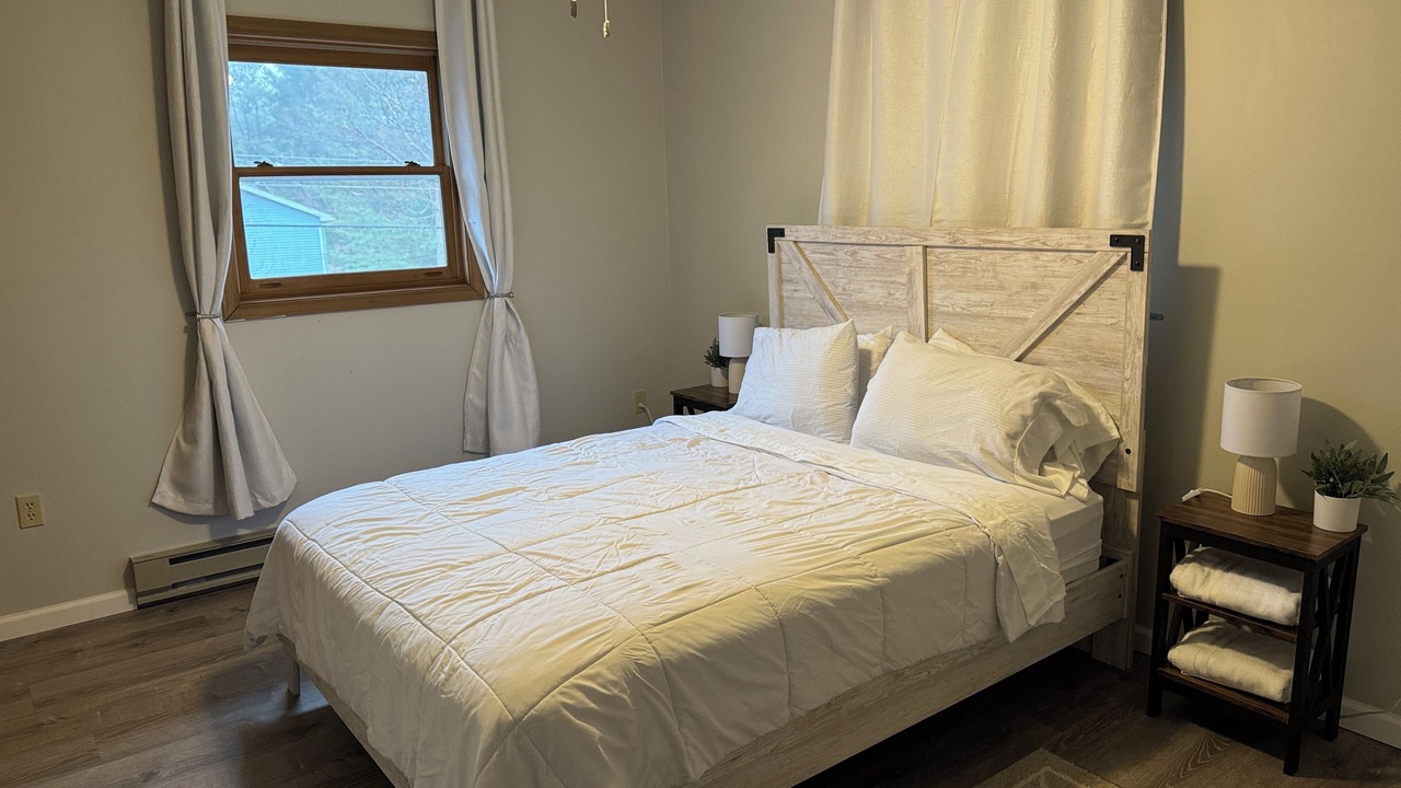 Photo of Bedroom in Tobyhanna
