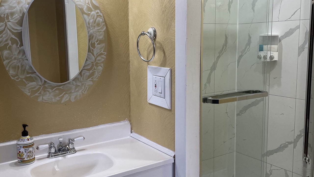 Photo of Bathroom in Georgina