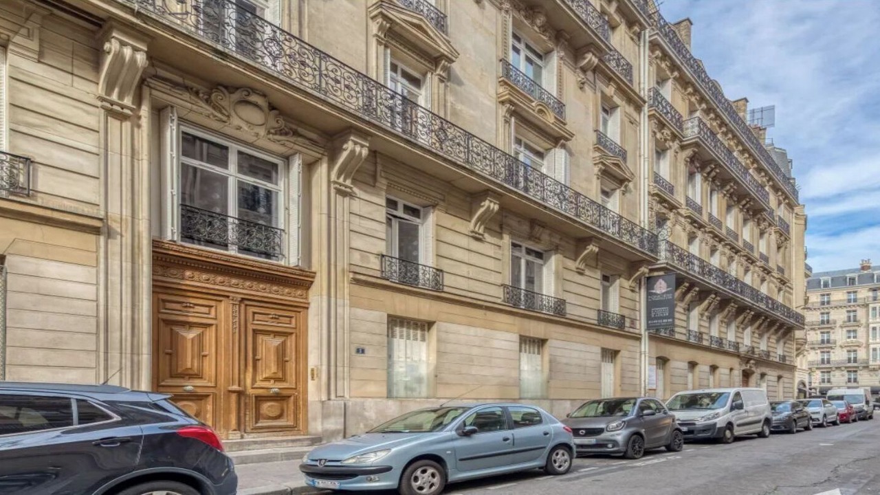 Photo of Outdoor in Champs-Elysees
