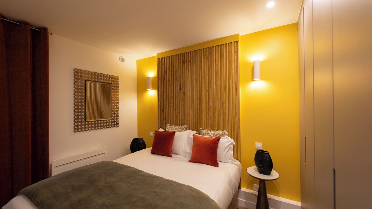 Photo of Bedroom in 7th Arrondissement