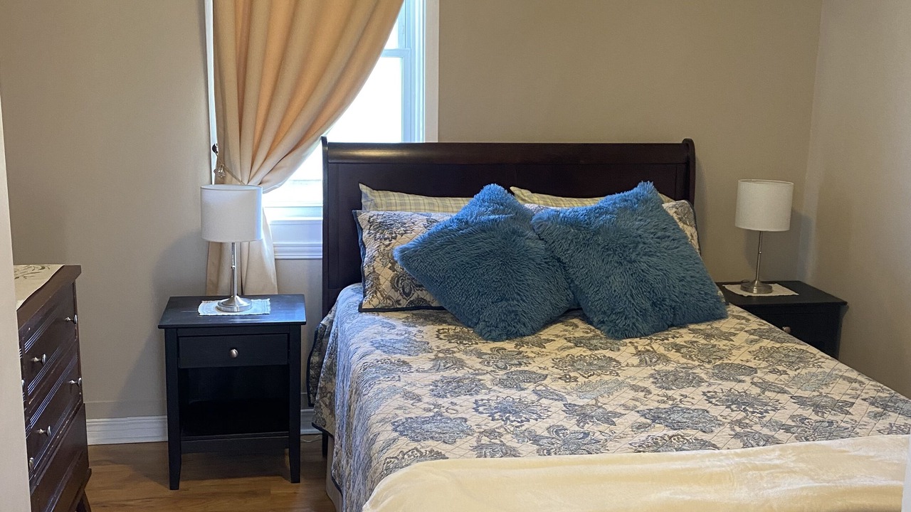 Photo of Bedroom in Napanee