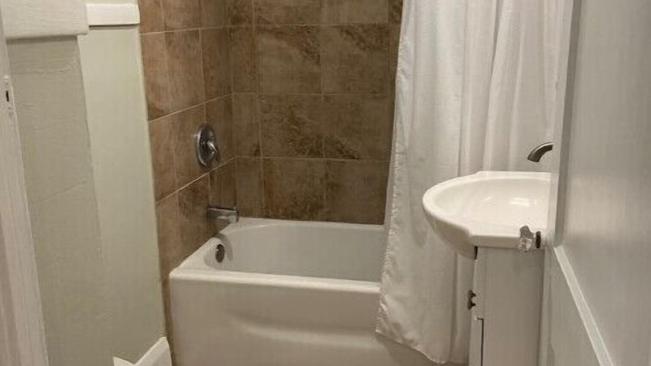 Photo of Bathroom in Dixieland