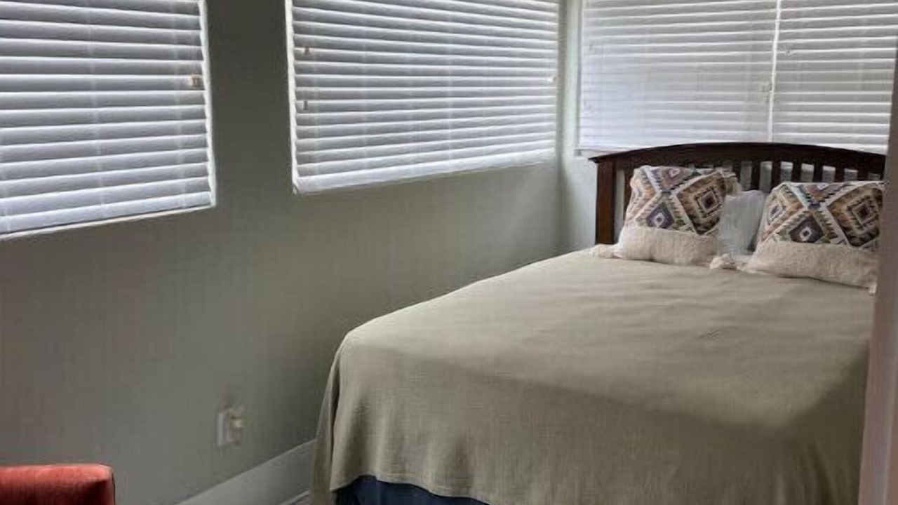 Photo of Bedroom in Dixieland