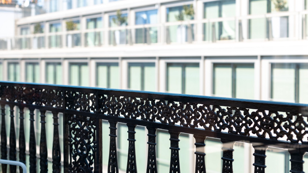 Photo of Patio Balcony in 8th Arrondissement