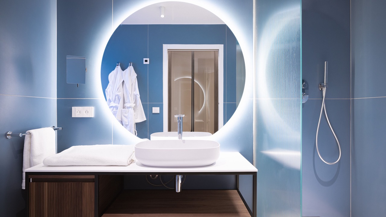 Photo of Bathroom in 8th Arrondissement