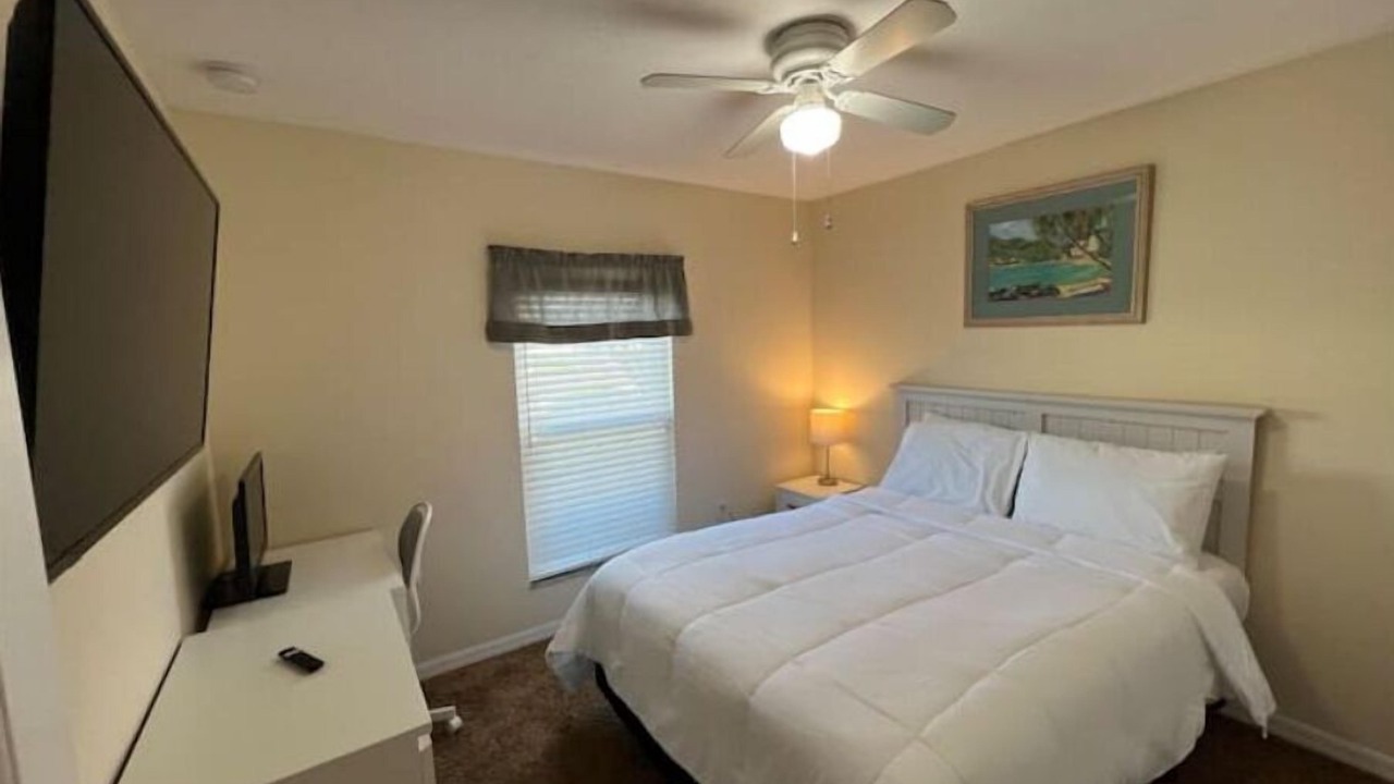 Photo of Bedroom in Lake Wilson Preserve