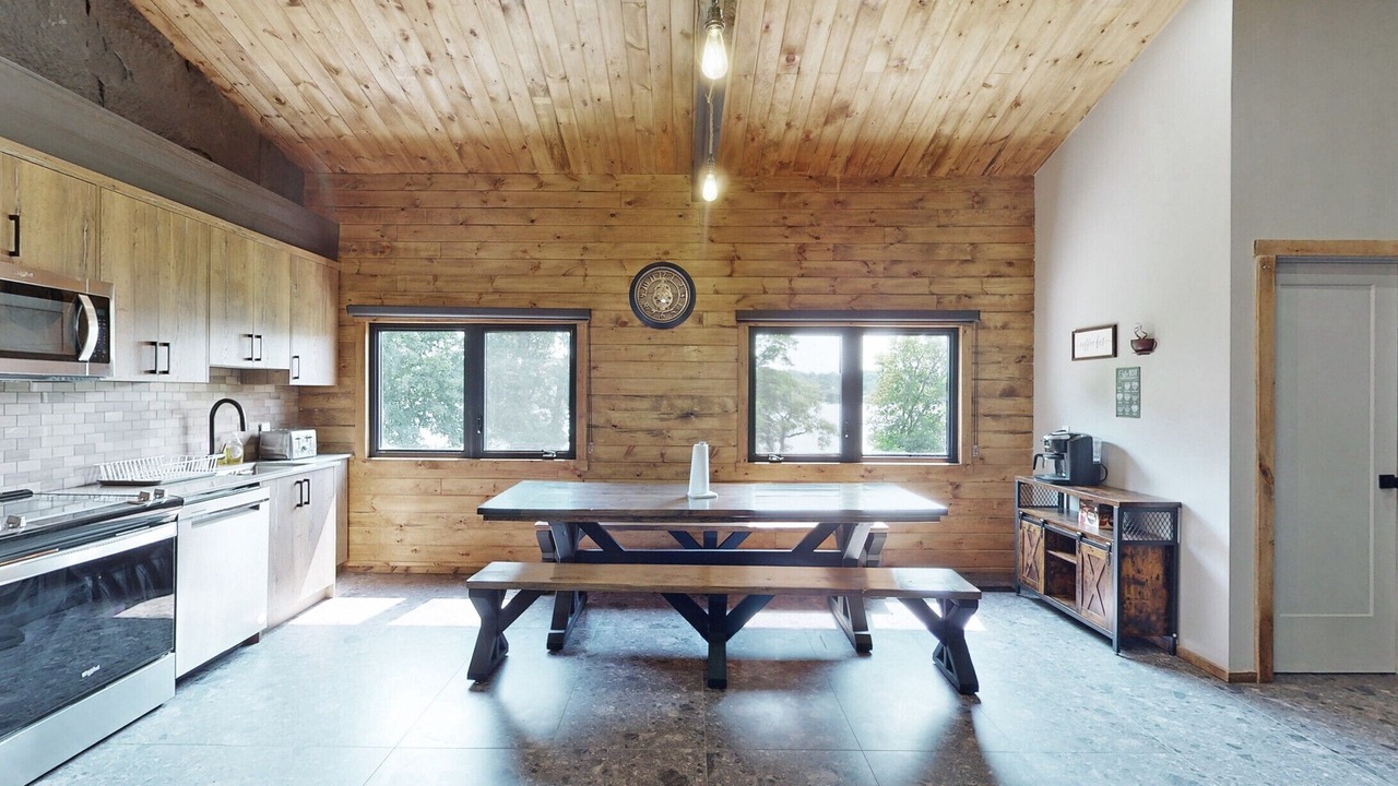 Photo of Kitchen in Penetanguishene