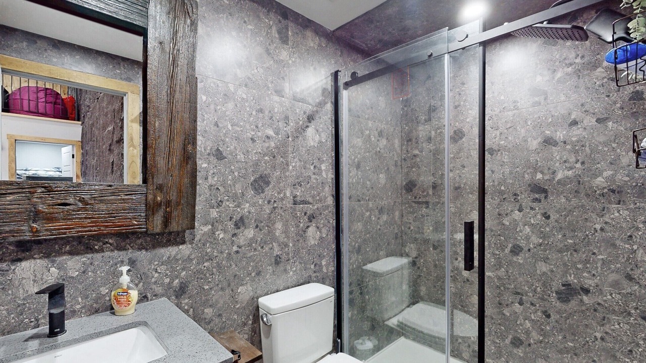 Photo of Bathroom in Penetanguishene