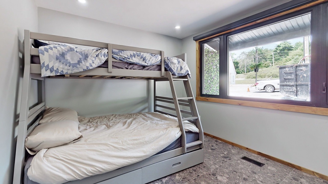 Photo of Bedroom in Penetanguishene