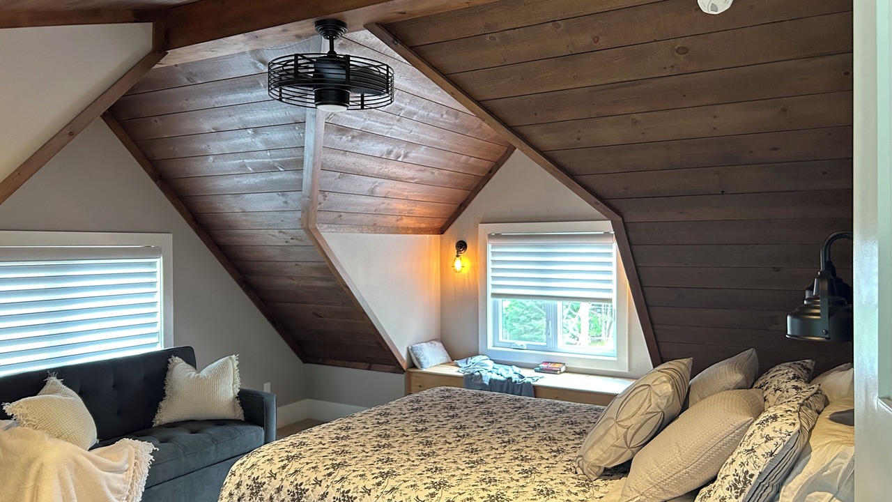 Photo of Bedroom in Utterson