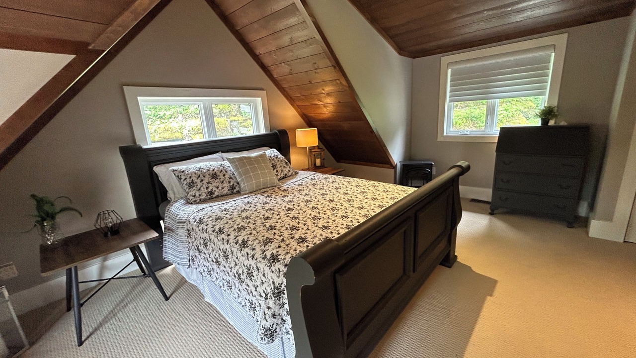 Photo of Bedroom in Utterson