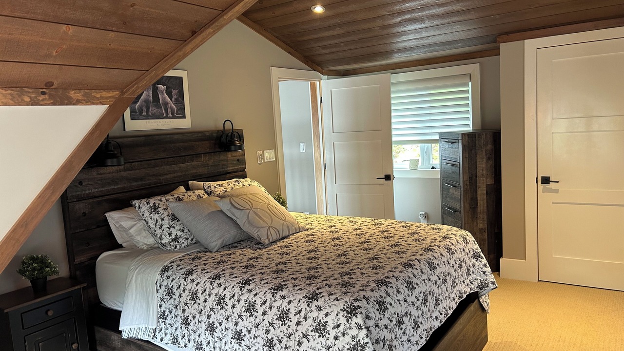 Photo of Bedroom in Utterson