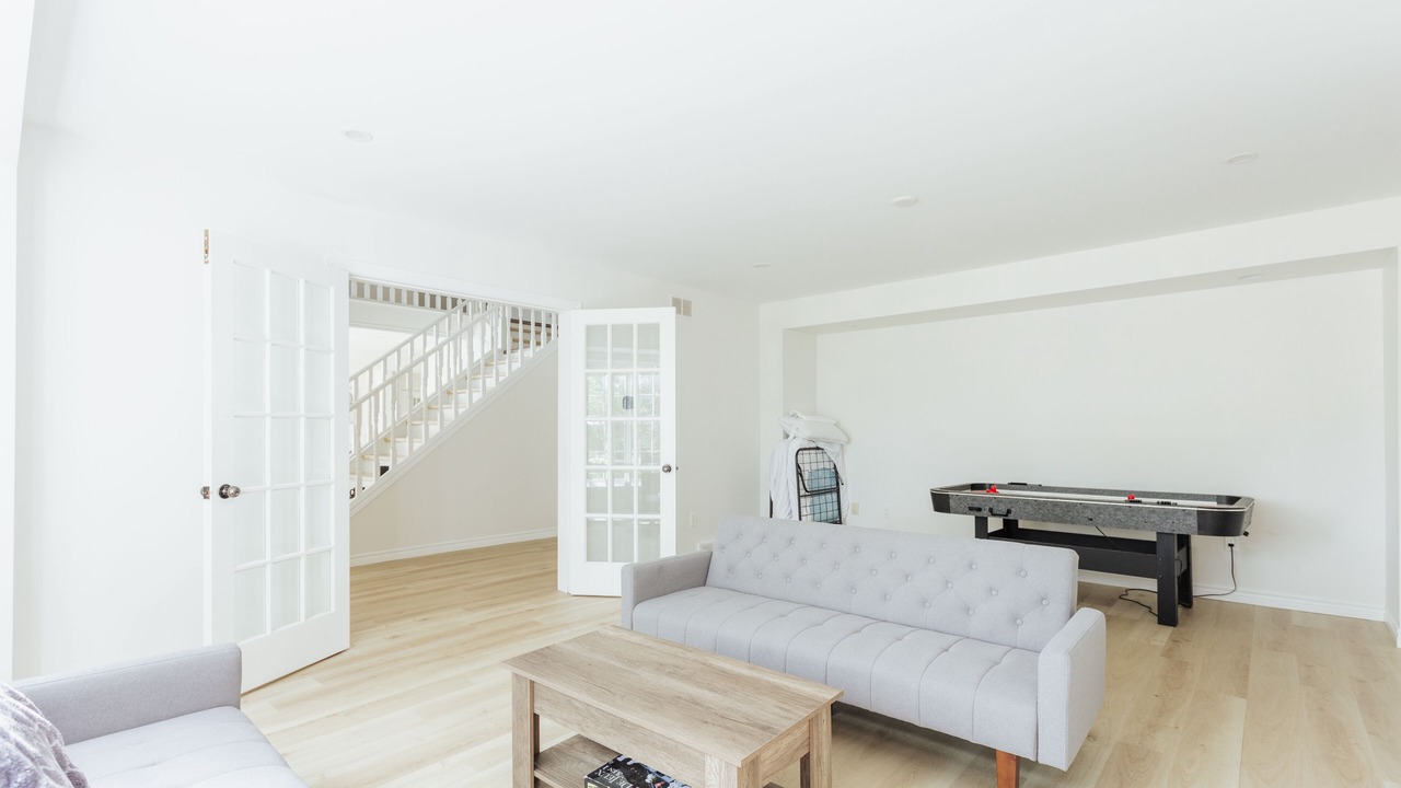 Photo of Livingroom in Kawartha Lakes
