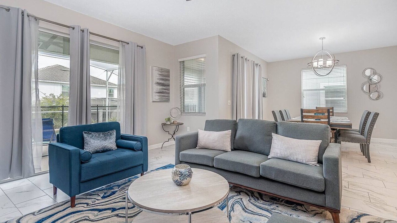 Photo of Livingroom in Davenport
