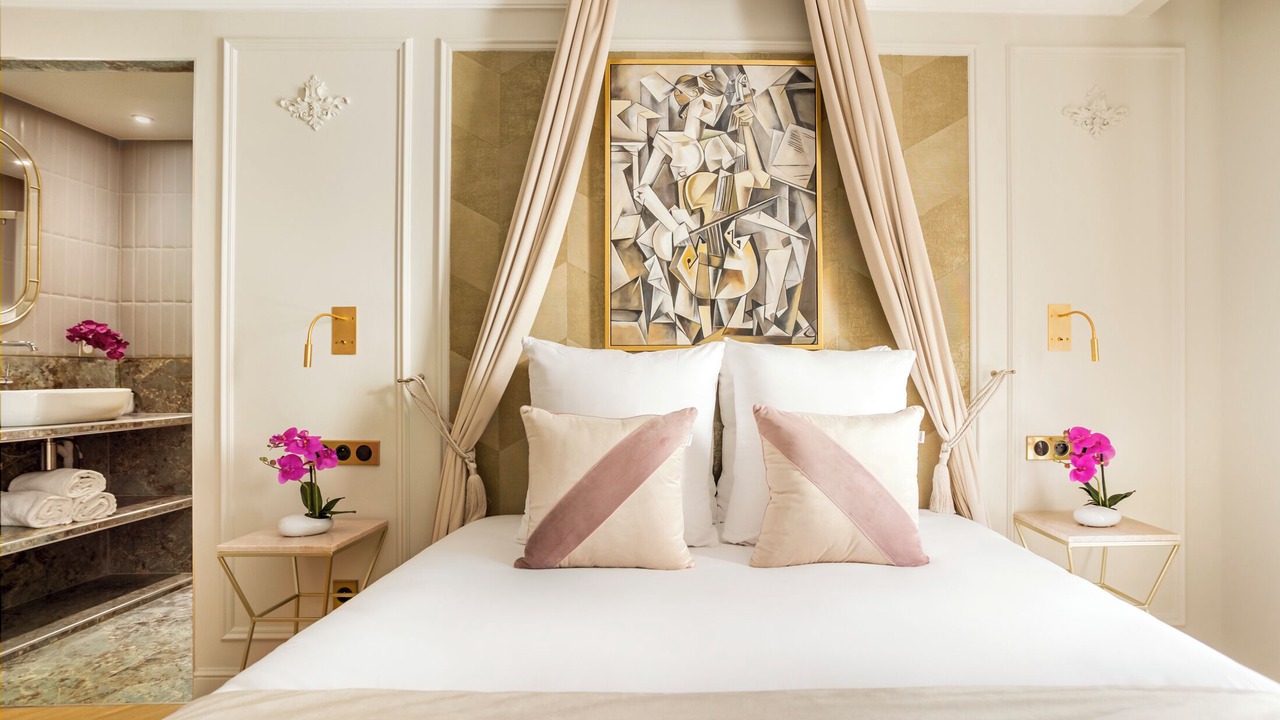 Photo of Bedroom in Quartier du Faubourg-Montmartre