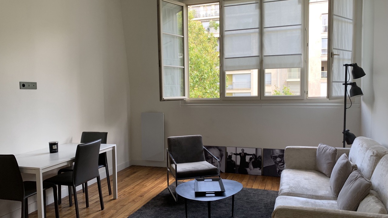 Photo of Livingroom in 7th Arrondissement