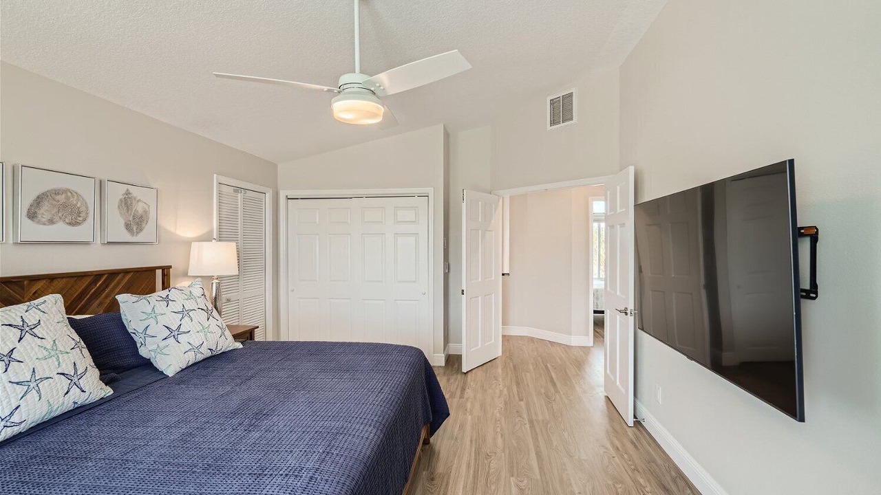 Photo of Bedroom in Harbor Hills