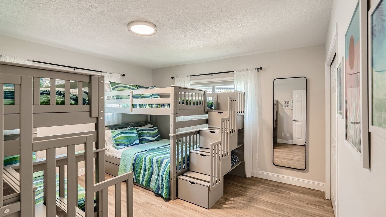 Photo of Bedroom in Harbor Hills