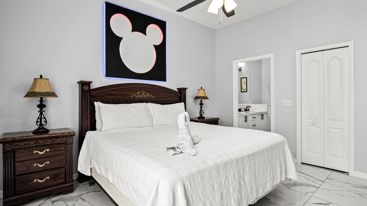 Photo of Bedroom in Tuscan Hills
