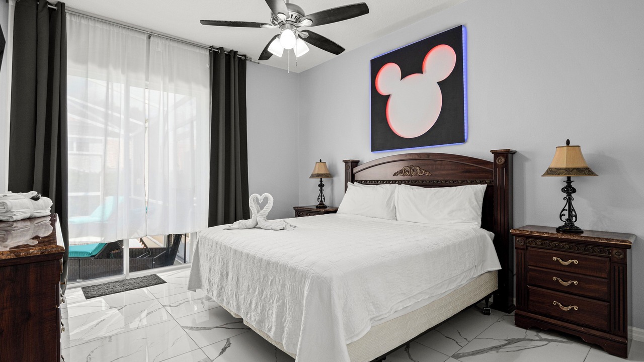 Photo of Bedroom in Tuscan Hills