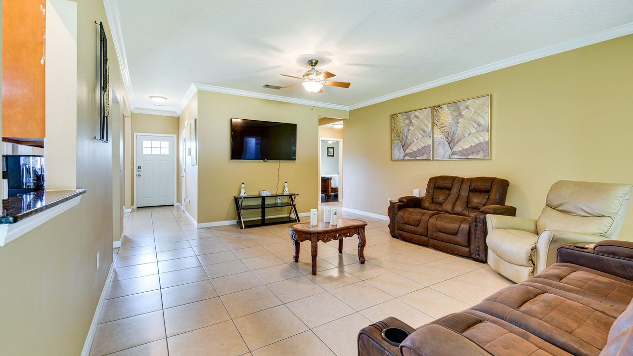 Photo of Livingroom in Crestview