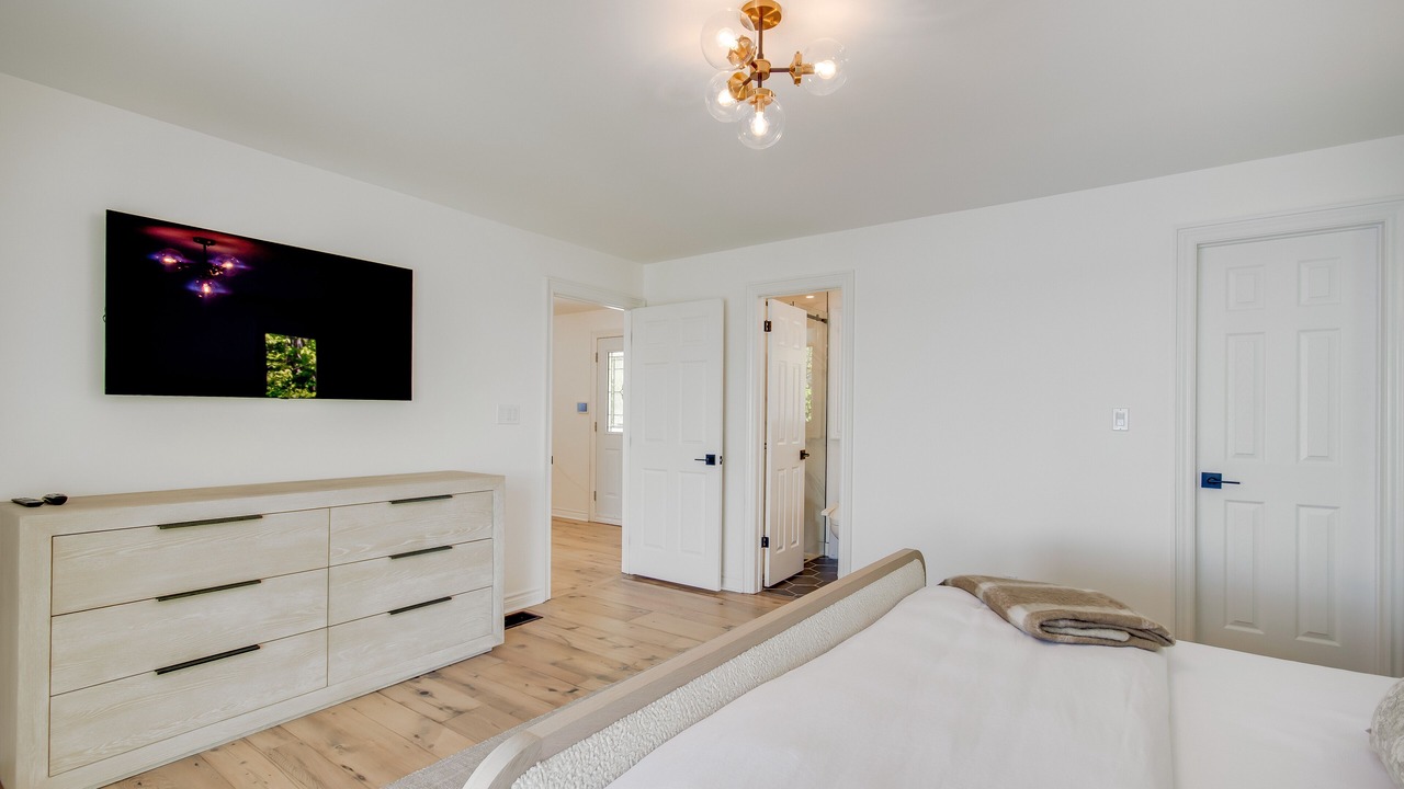 Photo of Bedroom in Rosseau