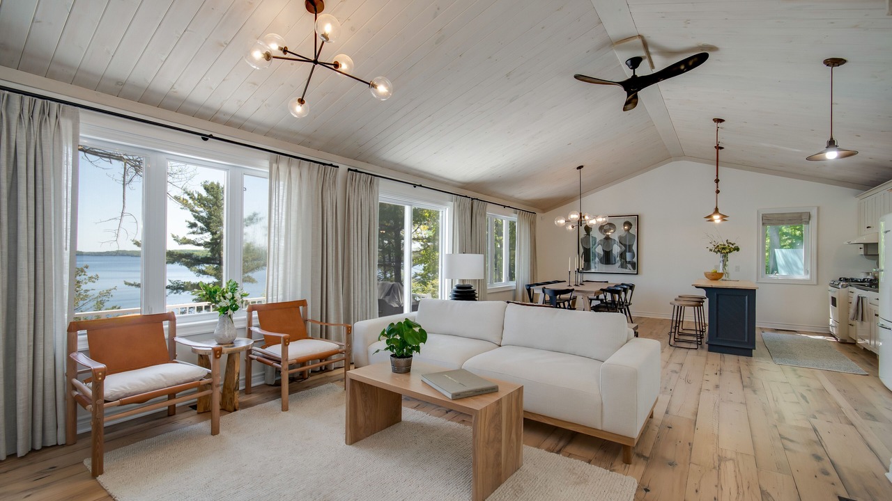Photo of Livingroom in Rosseau