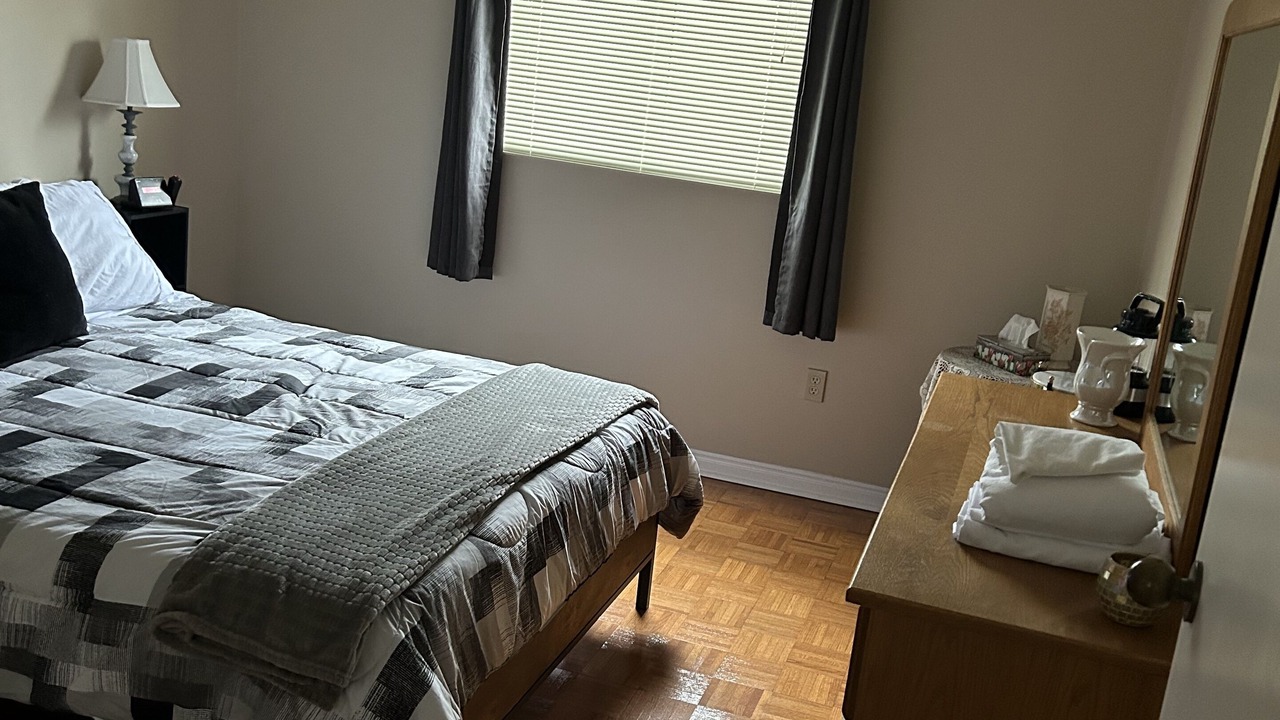 Photo of Bedroom in Sauble Beach