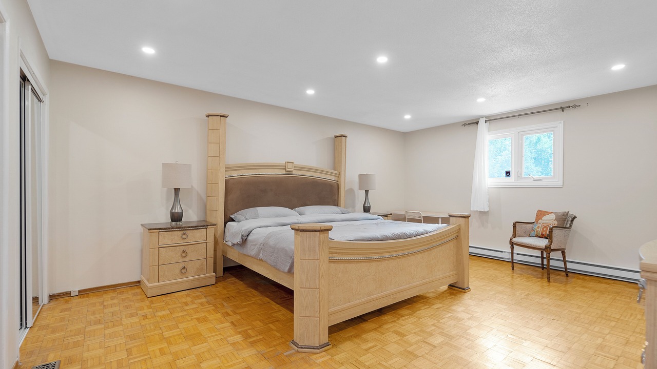 Photo of Bedroom in Amaranth